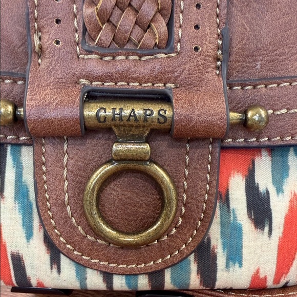 Chaps Multicolor Patterned Crossbody Bag - Picture 3 of 7